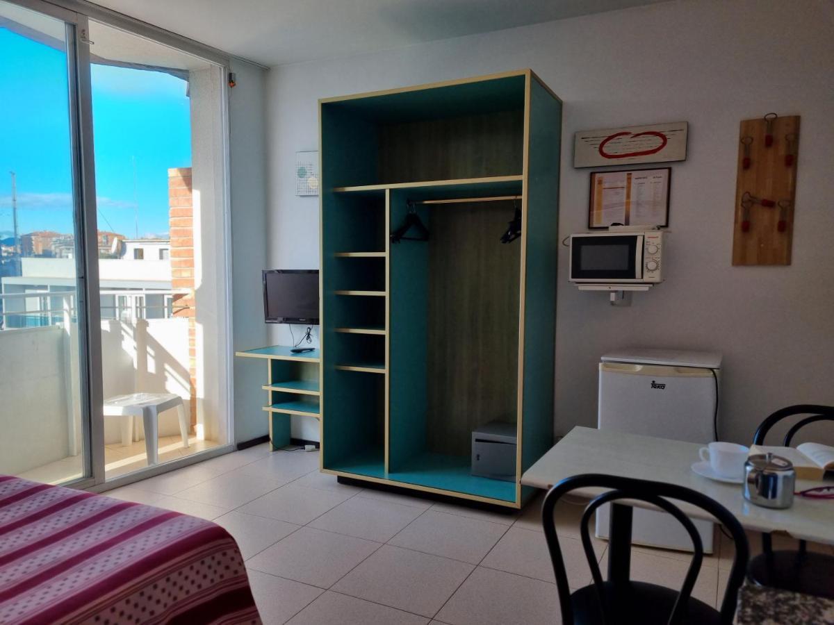 Apartments Lloret Sun Λορέτ Ντε Μαρ Εξωτερικό φωτογραφία